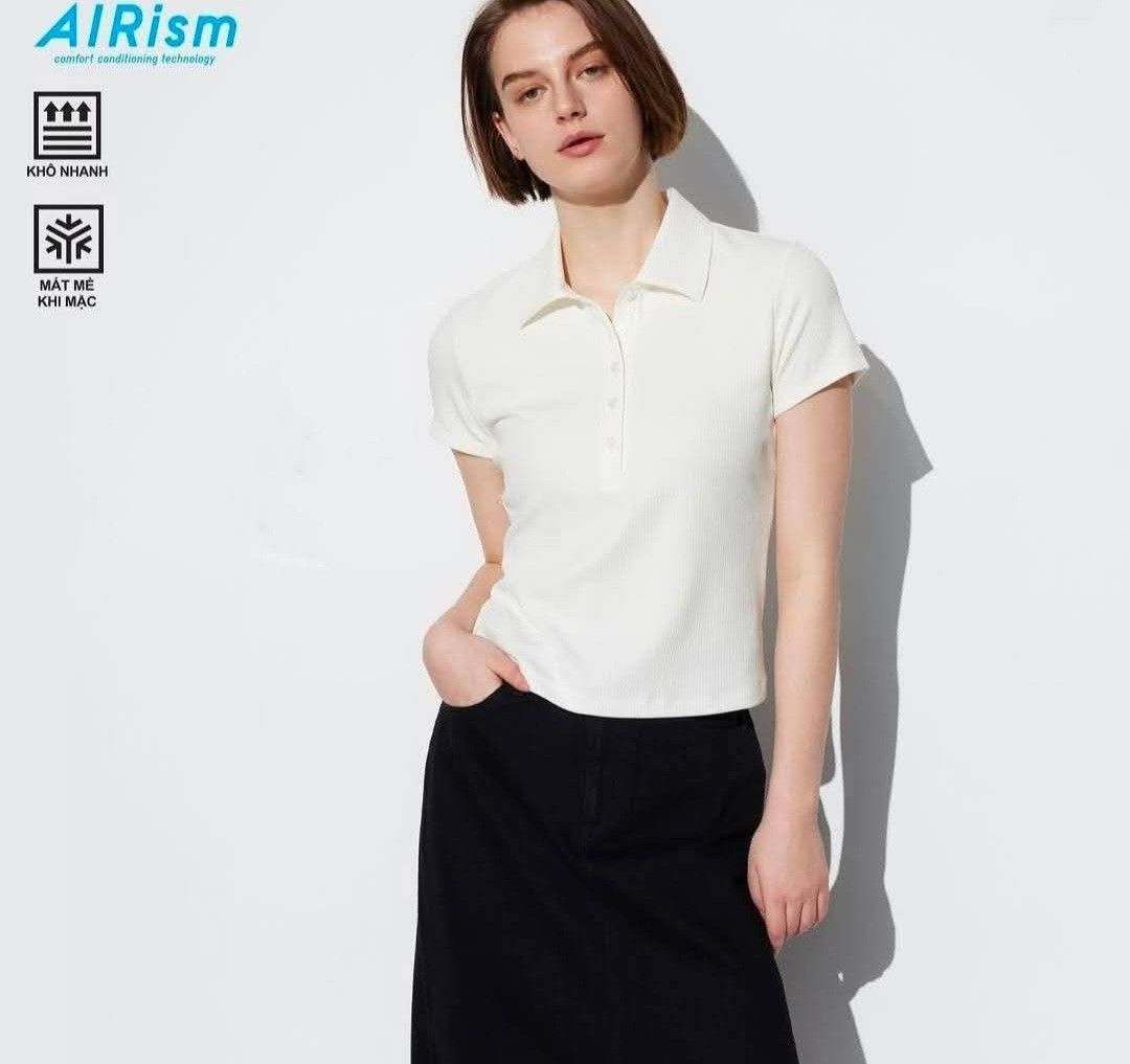 Uniqlo top (Category: Blouses) located in Las Pinas. Submitted by happyhawk-58a3 (Listing ID 1461347596, Image 2). Description: uniqlo small can pass as brand new.