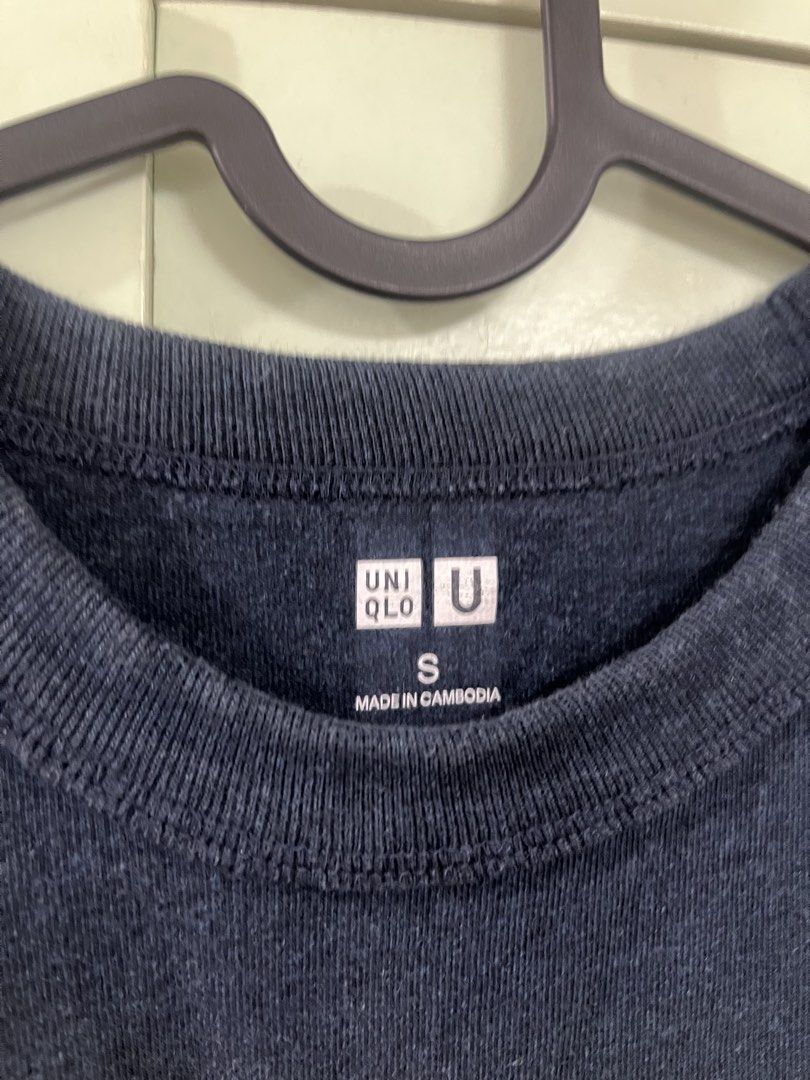 Uniqlo U Crew Neck (Category: Tshirts & Polo Shirts ) located in Taguig. Submitted by renzoquibael (Listing ID 1461339914, Image 2). Description: - Navy blue Uniqlo U t-shirt - Basic crew neck style - Made in Cambodia - Ideal for everyday wear - Simple and comfortable design.