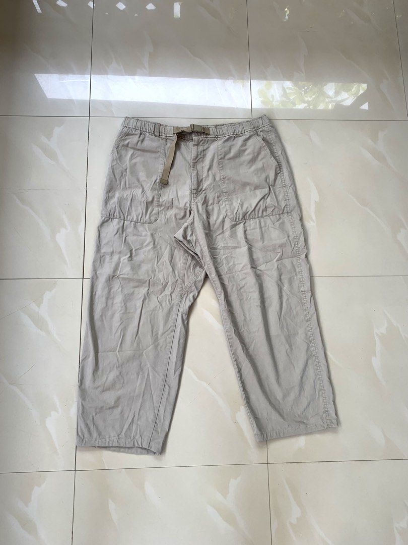 Uniqlo Utility Geared Pants (Category: Chinos) located in Talaingod. Submitted by anywearthrifted.cs (Listing ID 1461364314, Image 1). Description: Size XL Waistline: 32UP Length: 36Inch Leg Opening: 9inch Excellent condition No issue 📩📩.