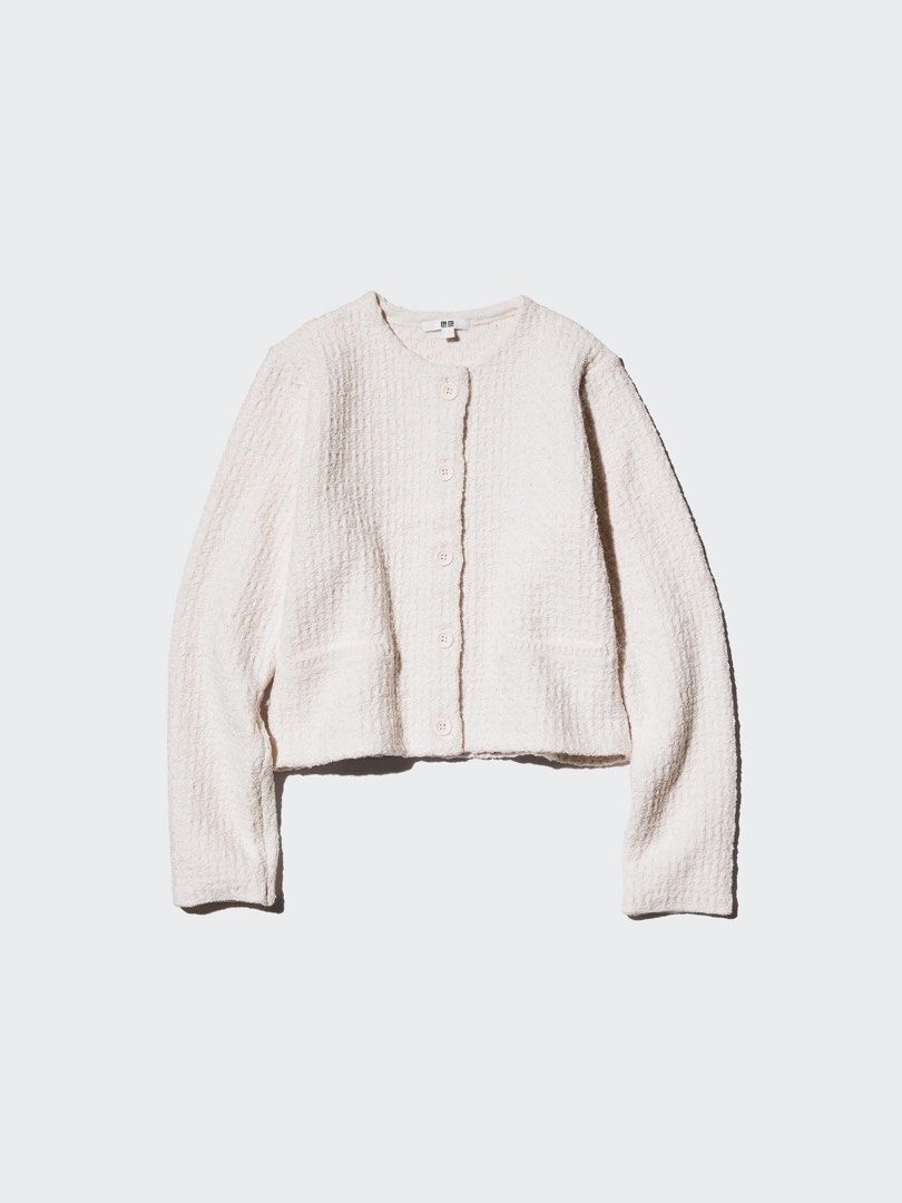 Uniqlo white knitted short jacket (Category: Coats, Jackets and Outerwear) located in Quezon City. Submitted by cozykath (Listing ID 1461347681, Image 2). Description: .