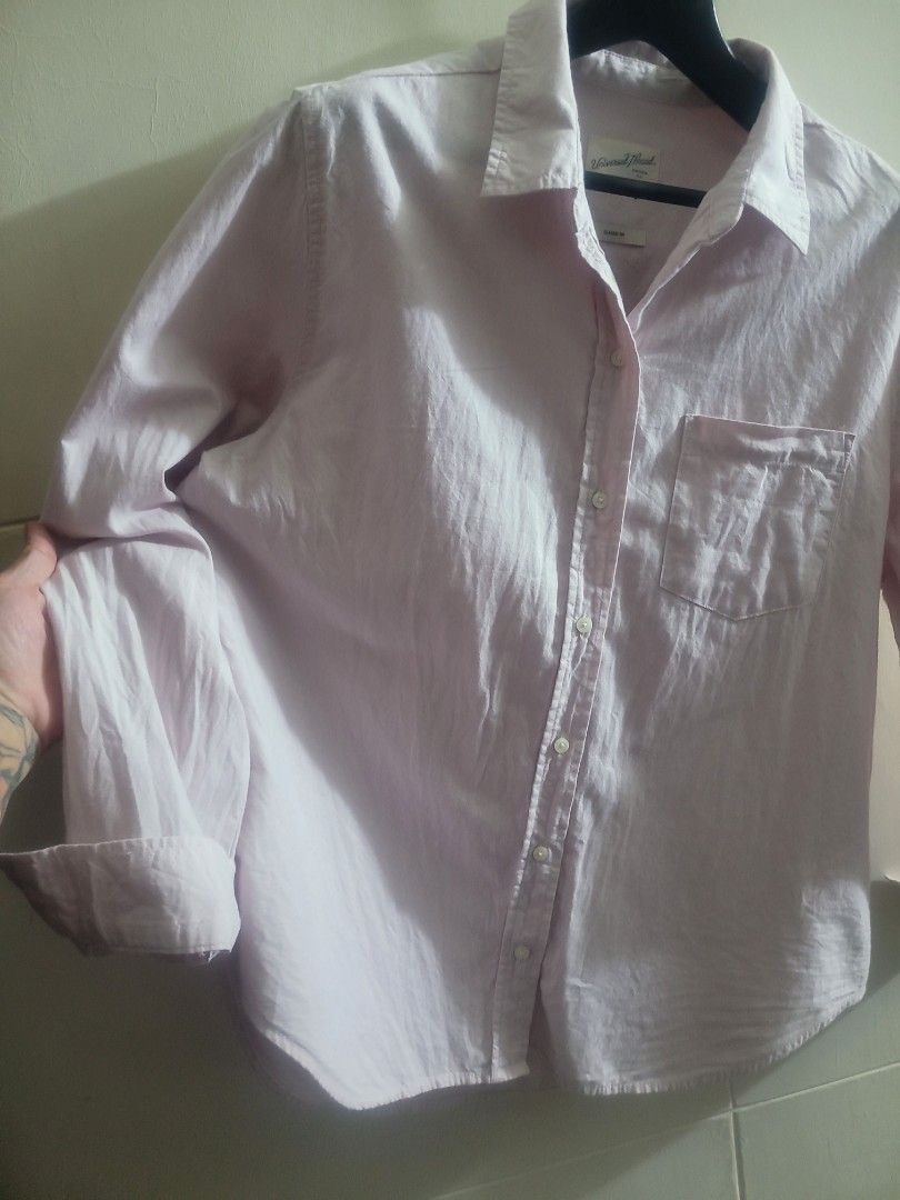 Universal Thread Classic Fit (Category: Blouses) located in Los Banos. Submitted by lopecruz (Listing ID 1461459246, Image 3). Description: 22"armpit laid flat 24"length like new no flaws M-L.