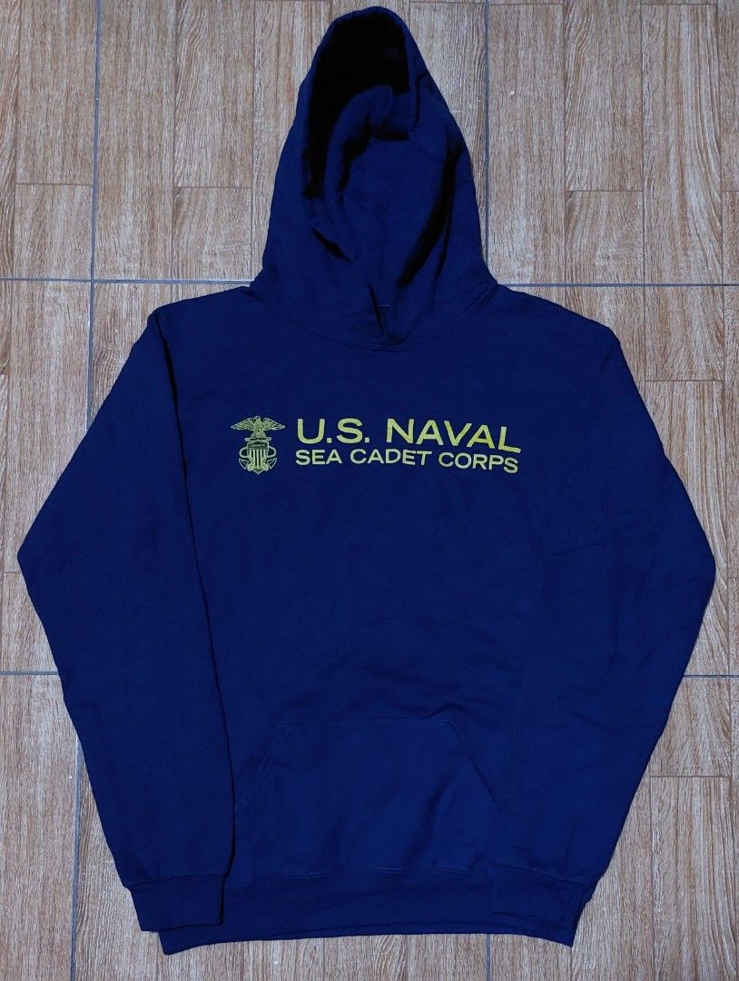 US Navy SCC Hoodie (Category: Activewear) located in Baguio. Submitted by wagwagan_001 (Listing ID 1461489026, Image 1). Description: USNCC Hoodie Excellent condition *Removed tag 20 x 26.5.