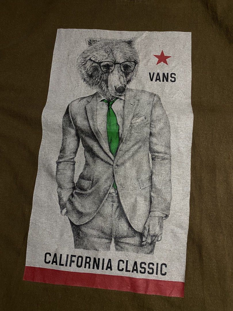 Vans choco brown heavy cloth (Category: Tshirts & Polo Shirts ) located in Trento. Submitted by rappiboy121322 (Listing ID 1461484830, Image 2). Description: Vans shirt Heavy cloth Choco brown Excellent condition Minimal hairline hindi halata Dimes: 20x28 9.5/10 colorate 400 free shipping.