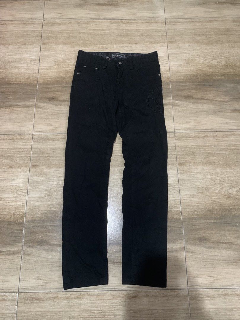 Versace Black Medusa Jeans (Category: Luxury Apparel) located in Tarlac. Submitted by luxurious_apparel (Listing ID 1461347940, Image 1). Description: - Authentic Versace Jeans - Iconic Medusa head embroidered on the side - Classic button and zip closure - Four-pocket styling for practicality - Made with premium fabric for superior comfort - Ideal for elevating your casual style.