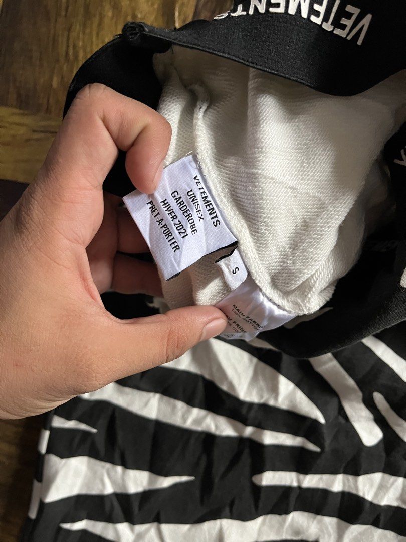 Vetemens (Category: Shorts) located in Iloilo. Submitted by _streetthrift (Listing ID 1461419491, Image 3). Description: .