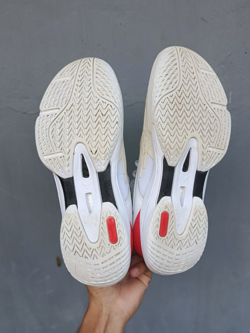 VICTOR SHOES (Category: Sneakers) located in Dagupan City. Submitted by rodolfo_b (Listing ID 1461344800, Image 2). Description: SOLID PAIR AUTHENTIC SPIKY.