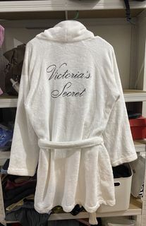 (Category: ) located in . Submitted by 9th.street.thrift (Listing ID 1461471652, Image 1). Description: .