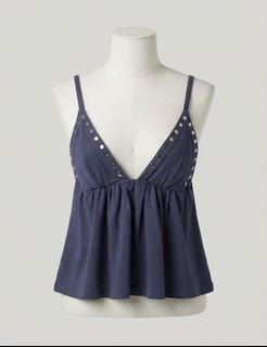 (Category: ) located in . Submitted by closetbykiks (Listing ID 1461431055, Image 1). Description: .