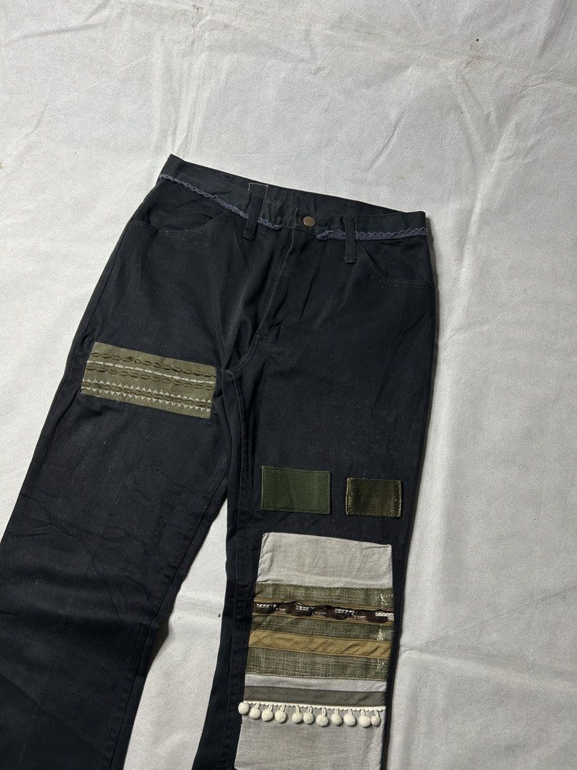 Vintage 1970’s/1980’s Costume Patch Work Bootcut Jeans (Category: Jeans) located in Iloilo. Submitted by noy_thrift (Listing ID 1461468225, Image 2). Description: Vintage 1970’s/1980’s Costume Patch Work Bootcut Jeans Waistline 28 Thighs 11 Knee 7.8 Leghole 9.1 Inseam 28 Outseam 39.5 Front Rise 10.5 Back Rise 12.2 Excellent Condition Issue: White Stain.