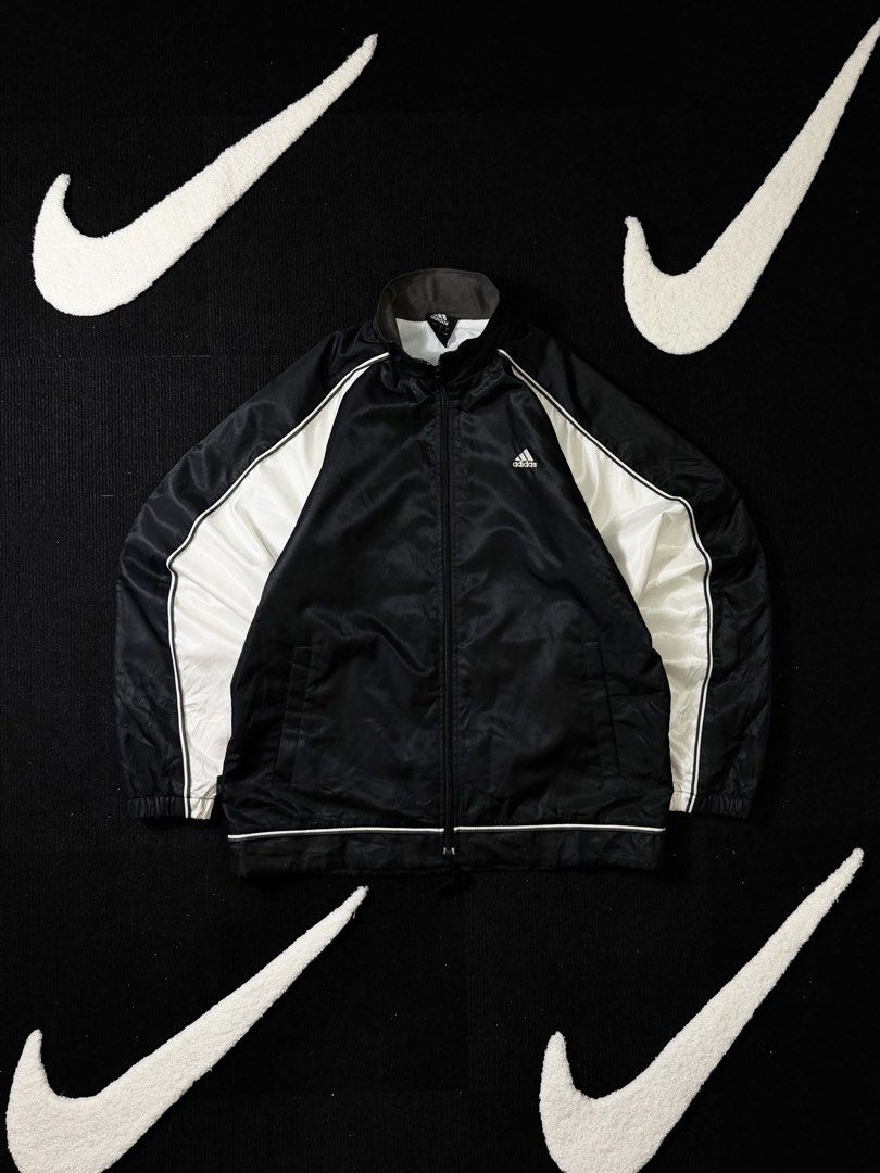 vintage adidas windbreaker two tone jacket (Category: Activewear) located in Manila. Submitted by styleandfly191238 (Listing ID 1461327191, Image 1). Description: length 27.5 width 24 issue none excllent condition complete tags and original color may vary due to light dm me for more inquiry mop g cash courier jnt or lalamove.