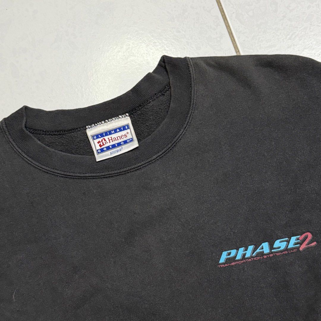 Vintage Hanes sweatshirt Phase 2 (Category: Hoodies) located in Manila. Submitted by marx_g (Listing ID 1461540670, Image 2). Description: Vintage Hanes sweatshirt Phase 2 Size Xl Width: 25 Length: 27 PRICE: 900 plus shipping fee.