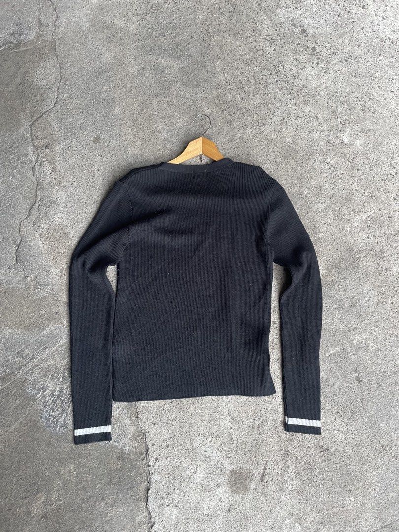 Vintage Iceberg Knitted (Category: Coats, Jackets and Outerwear) located in Polomolok. Submitted by checksover_stripes (Listing ID 1461457707, Image 3). Description: -Vintage Iceberg - 18 W - 24 L -Very Excellent Condition -Good For Styling .