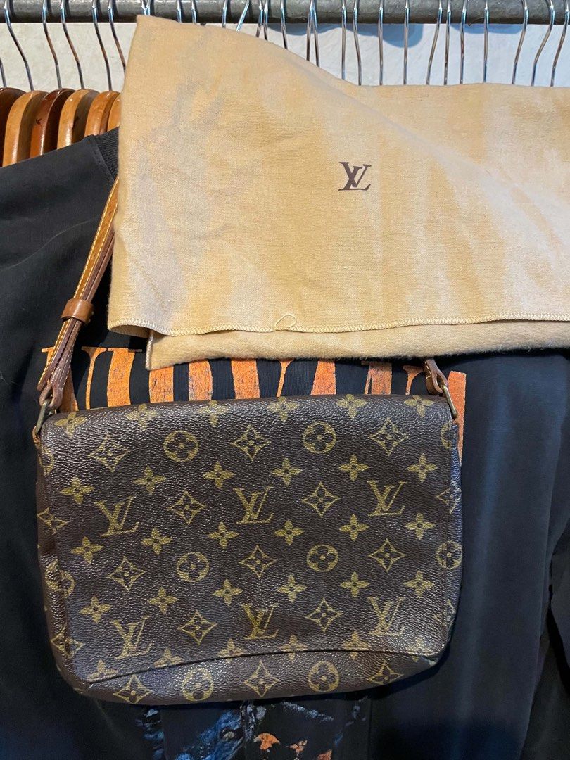 Vintage LV Musette Tango Monogram (Category: Shoulder Bags) located in Los Banos. Submitted by rick_06 (Listing ID 1461471605, Image 3). Description: -Bought From japan (Seller) -Coded -Authentic -Slightly Nego.