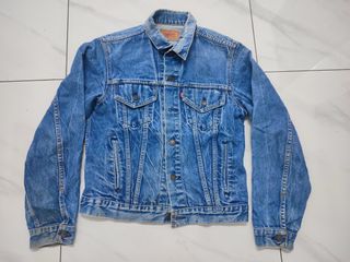 (Category: ) located in . Submitted by levisusedjeans (Listing ID 1461345414, Image 1). Description: .