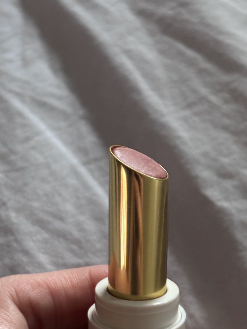 Violette Fr Bisou Balm (Category: Makeup) located in Pasig City. Submitted by missclosetcleanup (Listing ID 1461401656, Image 1). Description: - VIOLETTE_FR Bisou Balm - Shade: Calisson - Finish: Sheer matte lipstick - Features: Gold cap, original packaging - Ideal for: Achieving a natural makeup look.