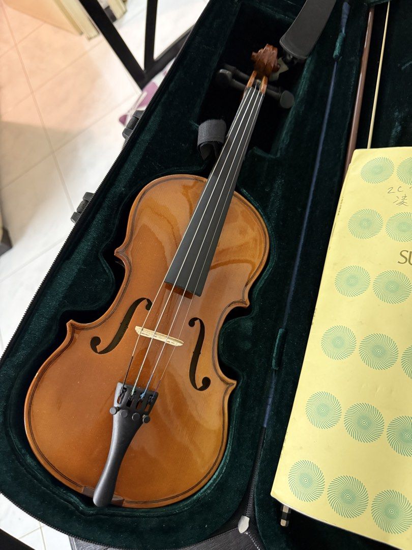 Violin 小提琴 1/4 （分類：樂器）位於 Hong Kong。 由 kenken1221 提交（商品編號 1461457737，圖片 1）。簡介： 。