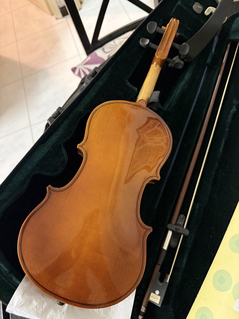 Violin 小提琴 1/4 （分類：樂器）位於 Hong Kong。 由 kenken1221 提交（商品編號 1461457737，圖片 2）。簡介： 。