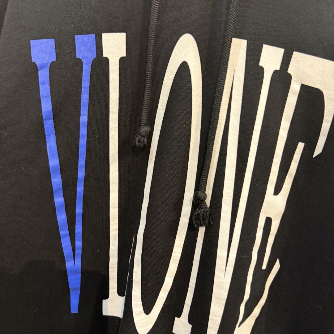 VLONE Black Hoodie (Category: Hoodies) located in Manila. Submitted by carbungcoalex (Listing ID 1461534104, Image 2). Description: VLONE BLUE PRINT BLACK HOODIE 25 by 27 Excellent Condition Complete tags 2K CLAIM.