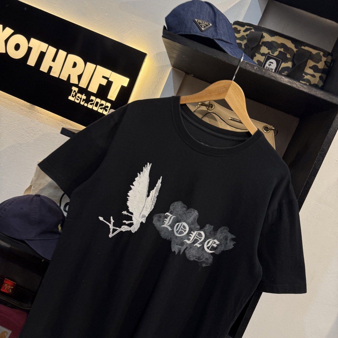 VLONE Staple Logo Tee Black (Category: Tshirts & Polo Shirts ) located in Manila. Submitted by carbungcoalex (Listing ID 1461537496, Image 2). Description: VLONE SMOKE BLACK SHIRT 21 by 27 Good Condition Complete tags 1200 CLAIM.