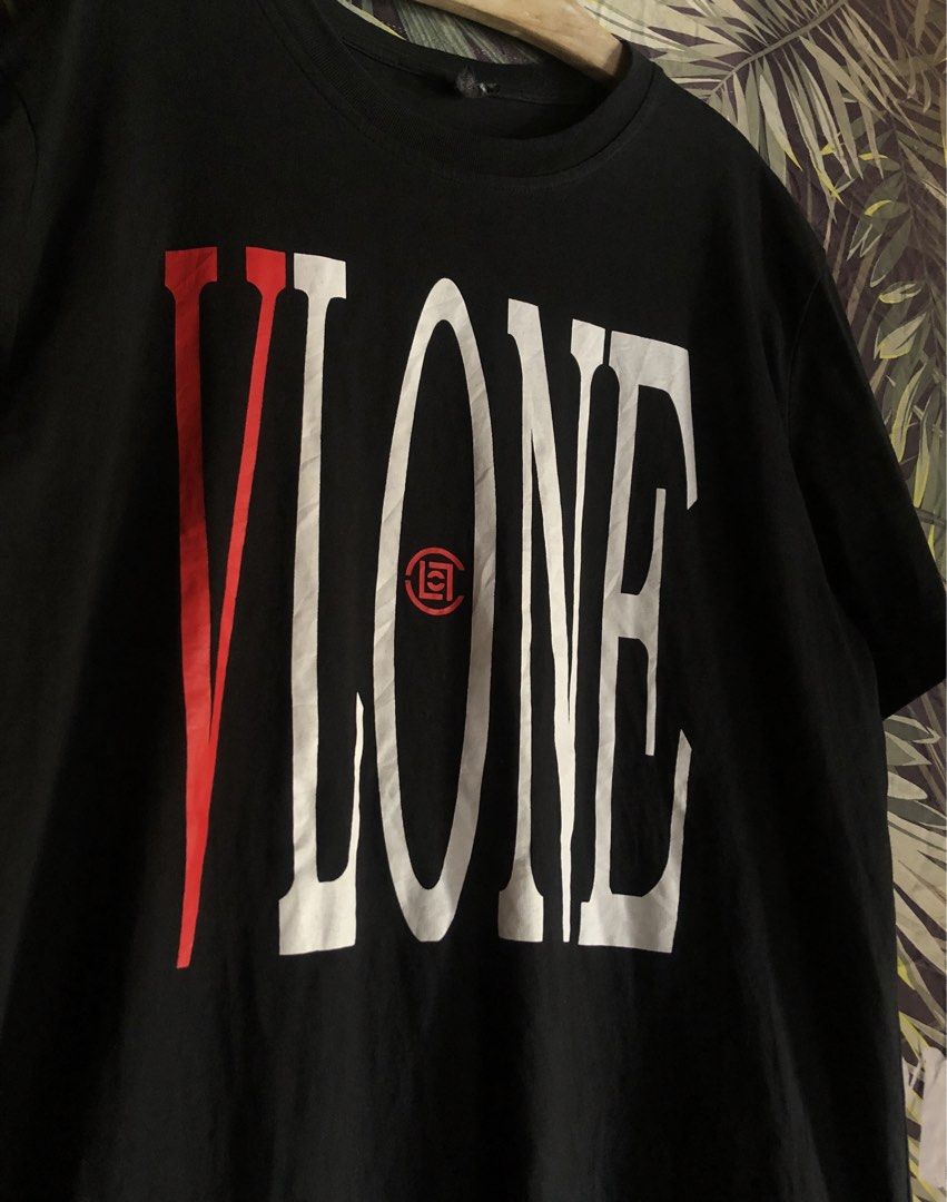 VLONE x CLOT DRAGON (Category: Tshirts & Polo Shirts ) located in Bacolod City. Submitted by goodthrifts6121 (Listing ID 1461383103, Image 2). Description: VLONE x CLOT DRAGON shirts Excellent condi 9/10 colorrate Issue cut necktag 21x29L .