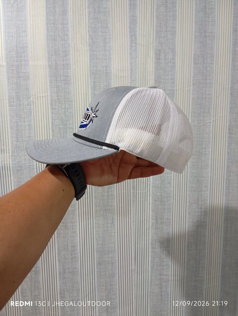 Volcom (Category: Caps & Hats) located in Davao. Submitted by jhegaloutdoorshop (Listing ID 1461489070, Image 3). Description: Volcom Tracker Cap.