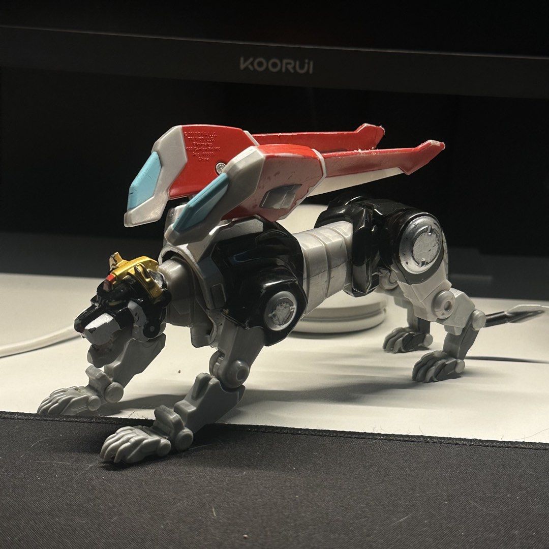 Voltron - Black liones (Category: Figurines & Statues) located in Quezon City. Submitted by astroffside (Listing ID 1461561221, Image 2). Description: Voltron - Black lion paint chip | functional | authentic 1200 only DM if interested.