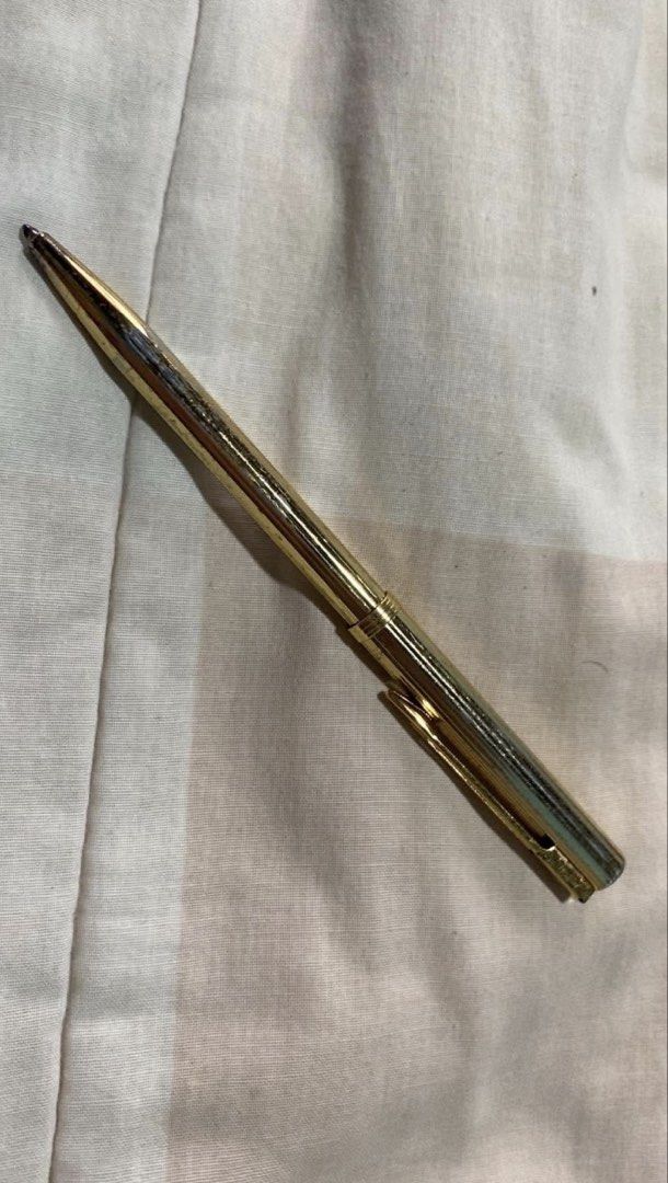 Waterman Paris Gold Ballpoint Pen (Category: Luxury Accessories) located in Manila. Submitted by marcbactat58655 (Listing ID 1461494591, Image 1). Description: - Genuine Waterman Paris ballpoint pen in gold finish. - Classic design with a removable cap. - Writes smoothly, offering a classic writing experience.... makati city area.