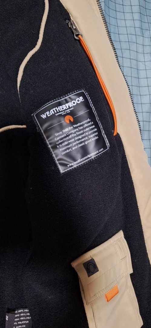 Weatherproof Tan Hooded Winter Jacket (Category: Coats, Jackets and Outerwear) located in Manila. Submitted by ags028705 (Listing ID 1460916163, Image 3). Description: - Weatherproof tan hooded jacket - Fleece-lined for extra warmth - Zip-up front closure - Convenient pockets - Ideal for cold weather and everyday wear.