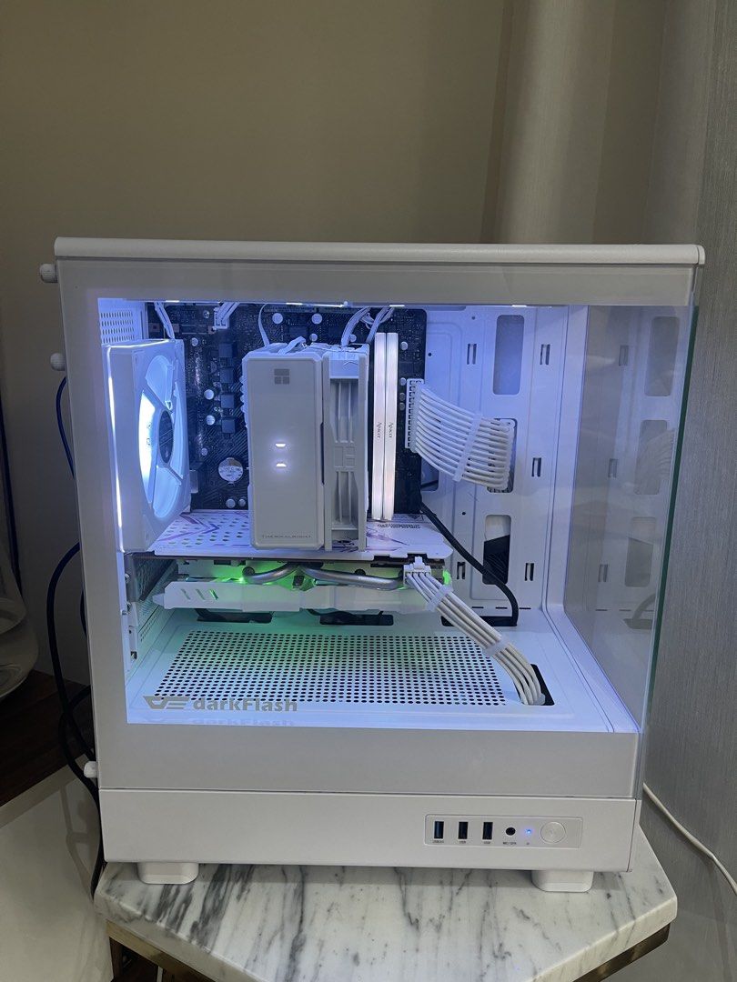 White Gaming PC Build (5600g + 5060) (Category: Desktops) located in Manila. Submitted by lleyton26 (Listing ID 1461449097, Image 1). Description: PERSONAL GAMING PC FOR SALE — ₱47,000 Selling my personal PC that I personally built and used. This PC was originally built in 2023, with some parts being recently upgraded/replaced with brand-new components. All parts were used by me only. Reason for selling: I’m upgrading to a new PC build, so I’m le