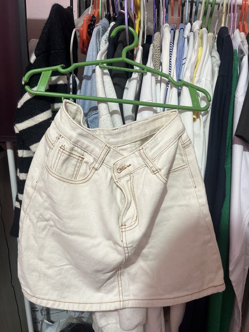 White Denim Mini Skirt (Category: Skirts) located in Valenzuela. Submitted by skiesrc (Listing ID 1461365866, Image 2). Description: - Cute white denim mini skirt - Classic five-pocket style - Button and zip closure - Contrast stitching detail - Perfect for casual outings, dress up or down.