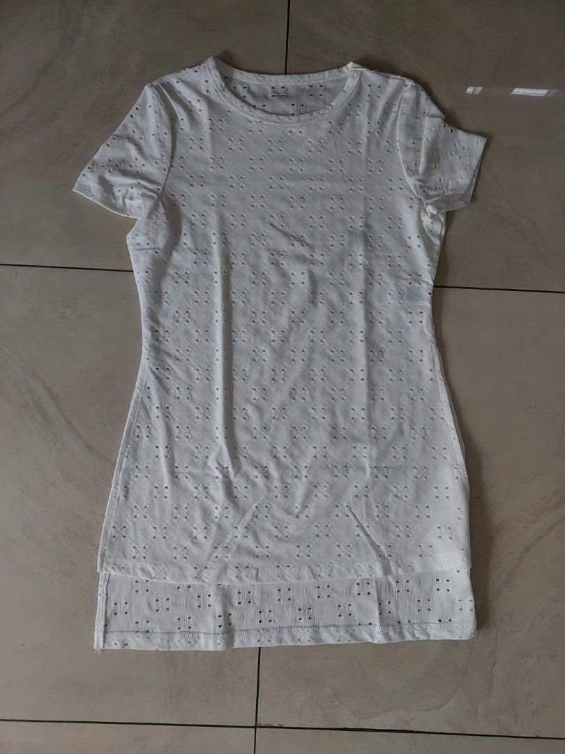 White Eyelet Short Sleeve Mini Dress (Category: Dresses) located in Caloocan City. Submitted by ericajane_tc (Listing ID 1461475021, Image 1). Description: Bust 34.