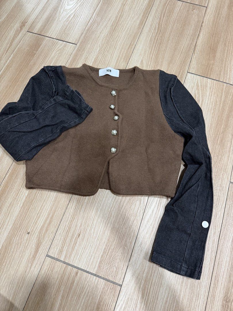 Winter jacket (Category: Coats, Jackets and Outerwear) located in Kota Kinabalu. Submitted by sheenacollection (Listing ID 1461441323, Image 2). Description: Wool n w jeans sleeve..