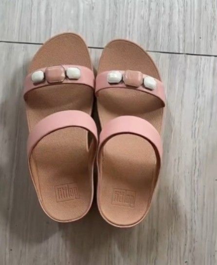 Women ff multi stone Softblush (Category: Sandals) located in Muntinlupa City. Submitted by jcualquera (Listing ID 1460583506, Image 1). Description: Women Multi stone leather slides softblush size Avail US5/6/7/8/9 gcash bank transfer.