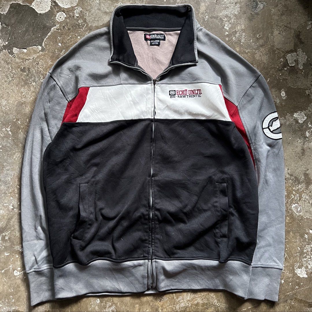 Y2k Ecko Untld - Full Zip Track Jacket (Category: Hoodies) located in Pasig City. Submitted by sound.racks (Listing ID 1461370429, Image 1). Description: Y2k Ecko Untld - Full Zip Track Jacket - Dimes:W27xL32 - Issue:minimal check last pic - Heavyweight cotton ₱800 +Shipping Fee.