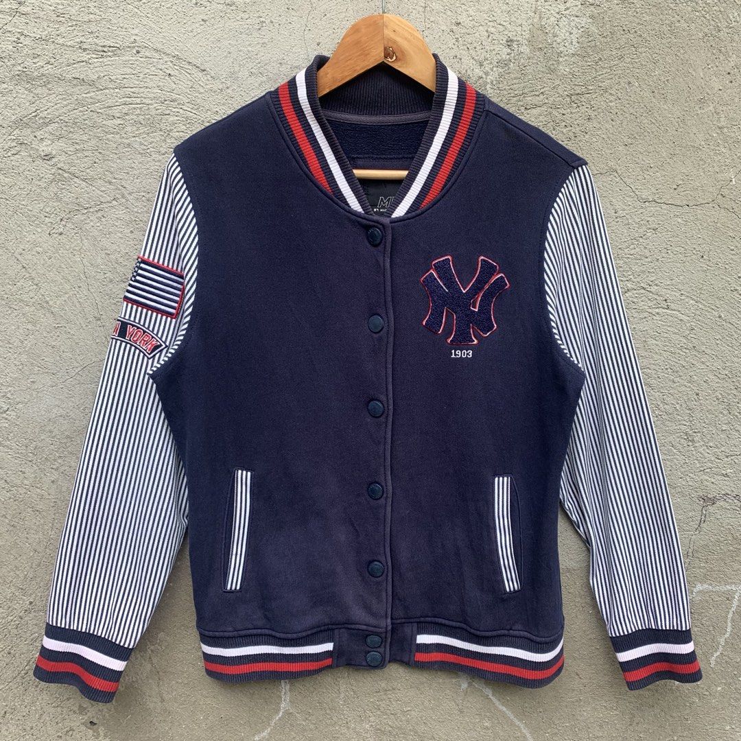 Y2k MLB New York Yankees Varsity Jacket (Category: Coats, Jackets and Outerwear) located in Sindangan. Submitted by holy_thrift (Listing ID 1461457202, Image 2). Description: - Y2k MLB New York Yankees Varsity Jacket - width / 19.5 - length / 25 - sleeve length / 23.5 - issue / sa 9 pic po is fade po kunti sa itaas po nang ribbings at sa 10 pic po is makikita nyo po na may kunting fade po yun lang naman po may fade lang overall goods na goods pa 