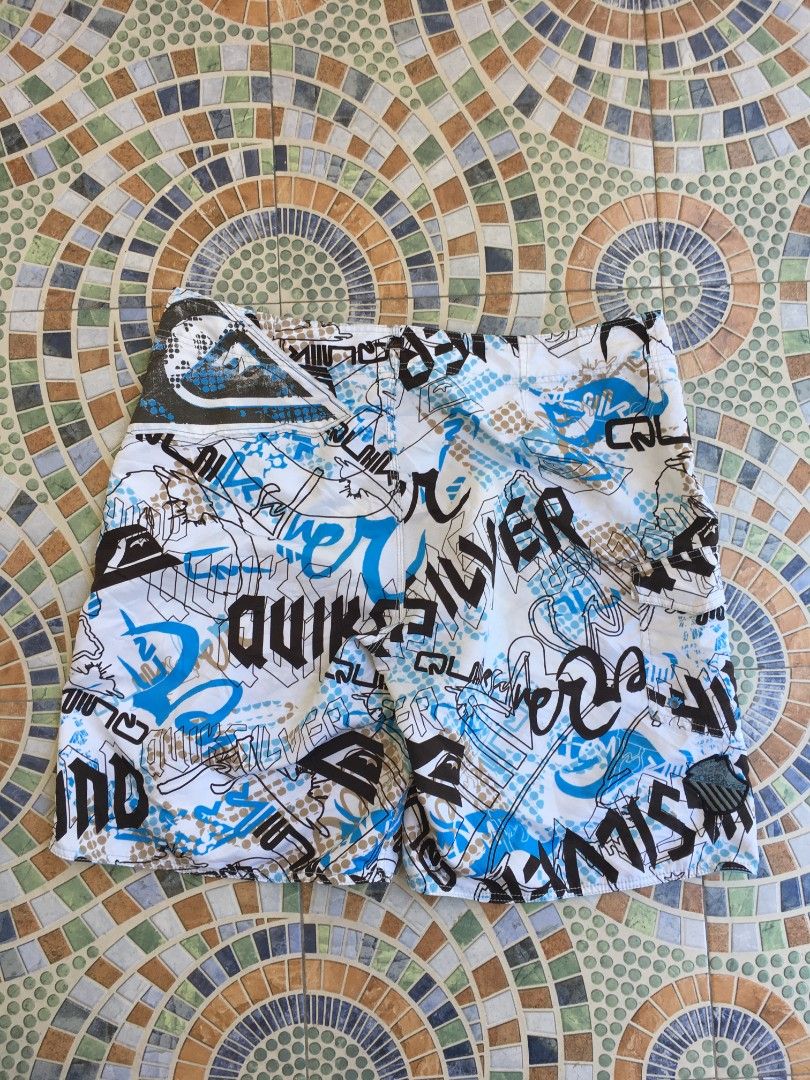 Y2k Quicksilver Board short (Category: Swim Trunks & Board Shorts) located in Cabuyao City. Submitted by roronhilira (Listing ID 1461526915, Image 3). Description: Y2k Quicksilver Board short Size 38 on tag Waistline 36-38 Length 22 Hem 14 Very good condition 650 plus ship DM 📥.