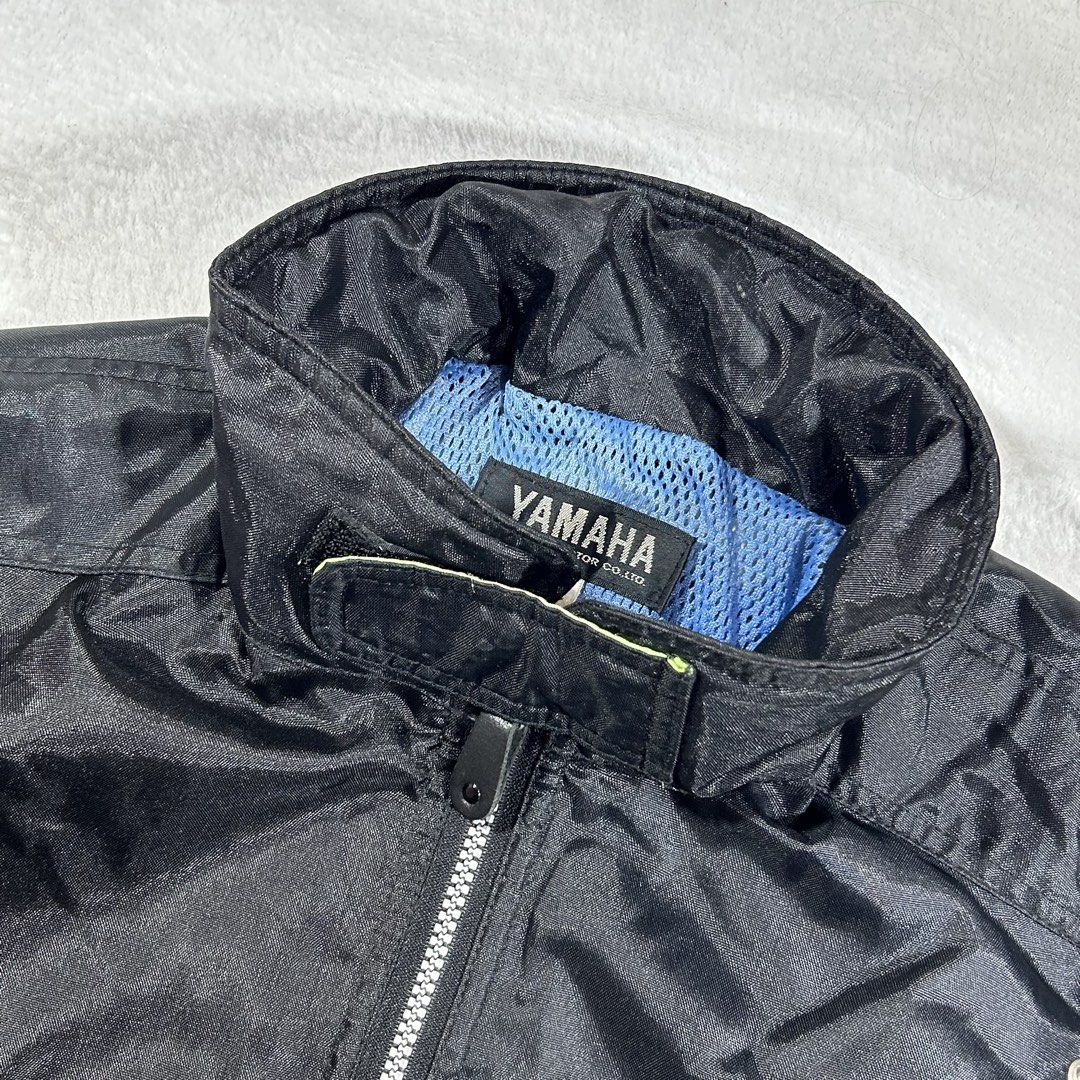 YAMAHA All Weather Riding Jacket (Category: Coats, Jackets and Outerwear) located in Rizal. Submitted by secondhandgraham (Listing ID 1461537965, Image 3). Description: 24W 26L Slightly Faded Prints Free sf.