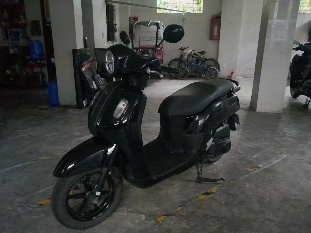 2025 Yamaha Fazzio (Category: Motorbikes for Sale) located in Pasay City. Submitted by loneape20 (Listing ID 1461467245, Image 2). Description: 18k Odo Complete papers All stock parts 65k Fixed price.
