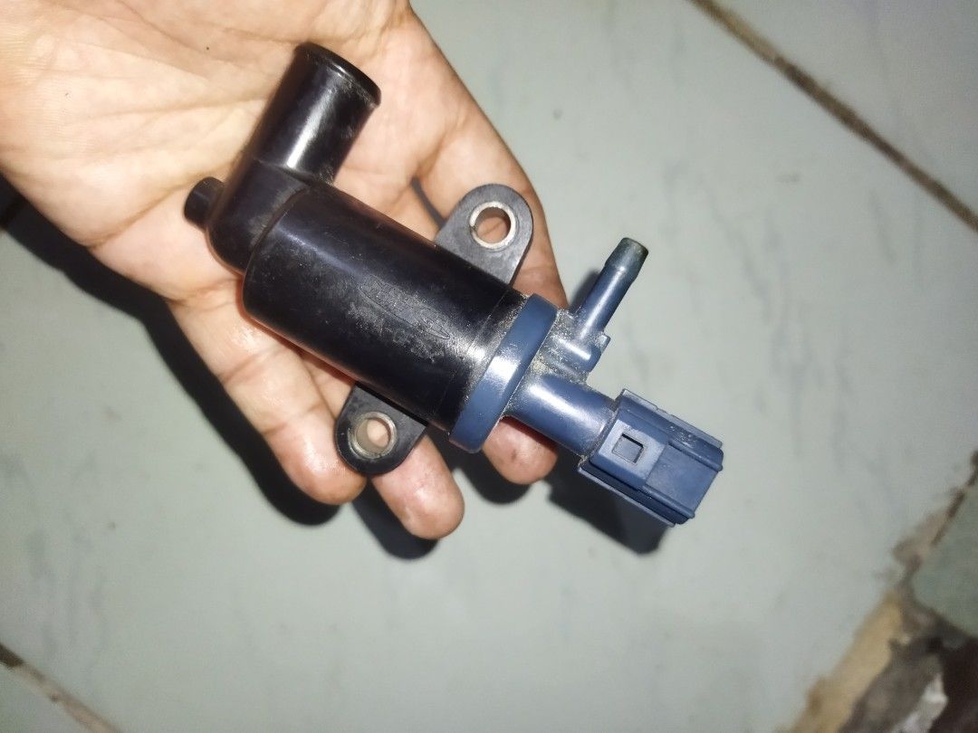 YAMAHA MXI THERMOSTAT (Category: Other Automotive Parts and Accessories) located in Manila. Submitted by bossdad_og (Listing ID 1461416629, Image 1). Description: 💸 Budget-Friendly Overheat Fix! Yamaha MXI Thermostat (Used) Wag niyo nang i-risk sa mumurahing replacement parts yung cooling system ng motor niyo. Bili na ng Genuine Used Yamaha Thermostat Assembly sa murang halaga! Tested at gumagana bago binaklas. Mas safe gamitin kaysa sa mga gene