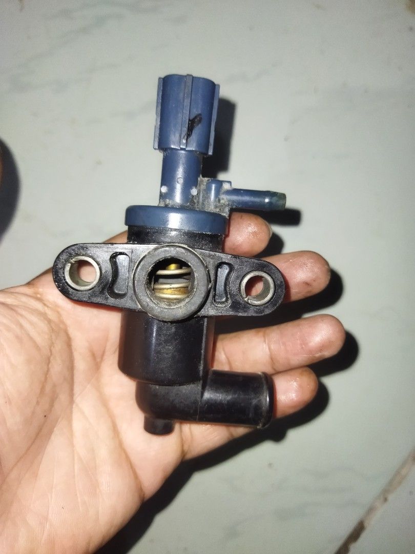 YAMAHA MXI THERMOSTAT (Category: Other Automotive Parts and Accessories) located in Manila. Submitted by bossdad_og (Listing ID 1461416629, Image 2). Description: 💸 Budget-Friendly Overheat Fix! Yamaha MXI Thermostat (Used) Wag niyo nang i-risk sa mumurahing replacement parts yung cooling system ng motor niyo. Bili na ng Genuine Used Yamaha Thermostat Assembly sa murang halaga! Tested at gumagana bago binaklas. Mas safe gamitin kaysa sa mga gene