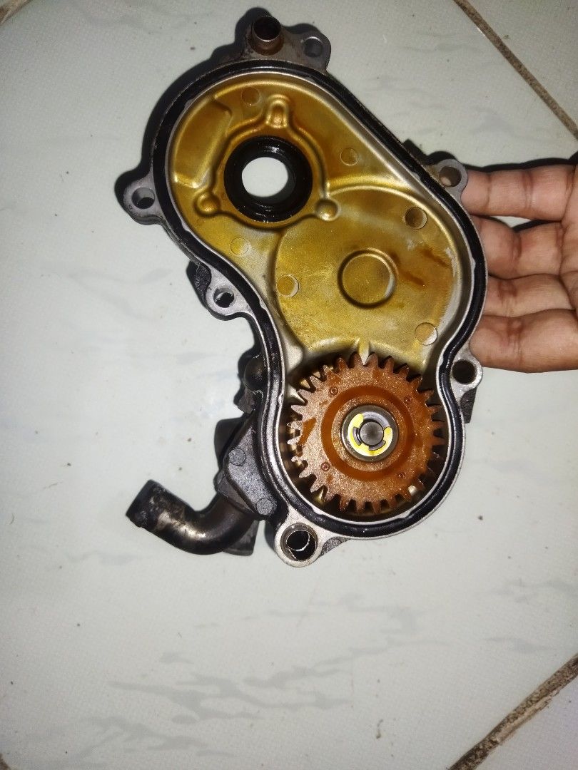 YAMAHA MXI WATER PUMP ASSY (Category: Other Automotive Parts and Accessories) located in Manila. Submitted by bossdad_og (Listing ID 1461418332, Image 2). Description: 🔥 Yamaha Mio MXi 125 Water Pump Assembly (Used / Stock) 🔥 ​Condition: Used, good working condition (stock pull-out, maayos pa ang gears at ikot). ​Compatibility: Yamaha Mio MXi 125 (Plug and play). ​Price:(Slightly negotiable). ​Shipping/Payment: Pwedeng i-ship via Lalamove, J&T,