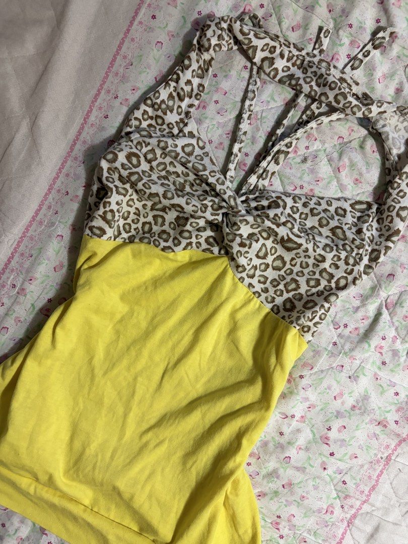 Yellow Leopard Halter Top (Category: Sleeveless) located in Muntinlupa City. Submitted by herellas0504 (Listing ID 1461366032, Image 3). Description: Yellow Leopard Halter Top Mine: 150 | Lock: 250 xs-med no issue, good as new love it in actual willing to keep.