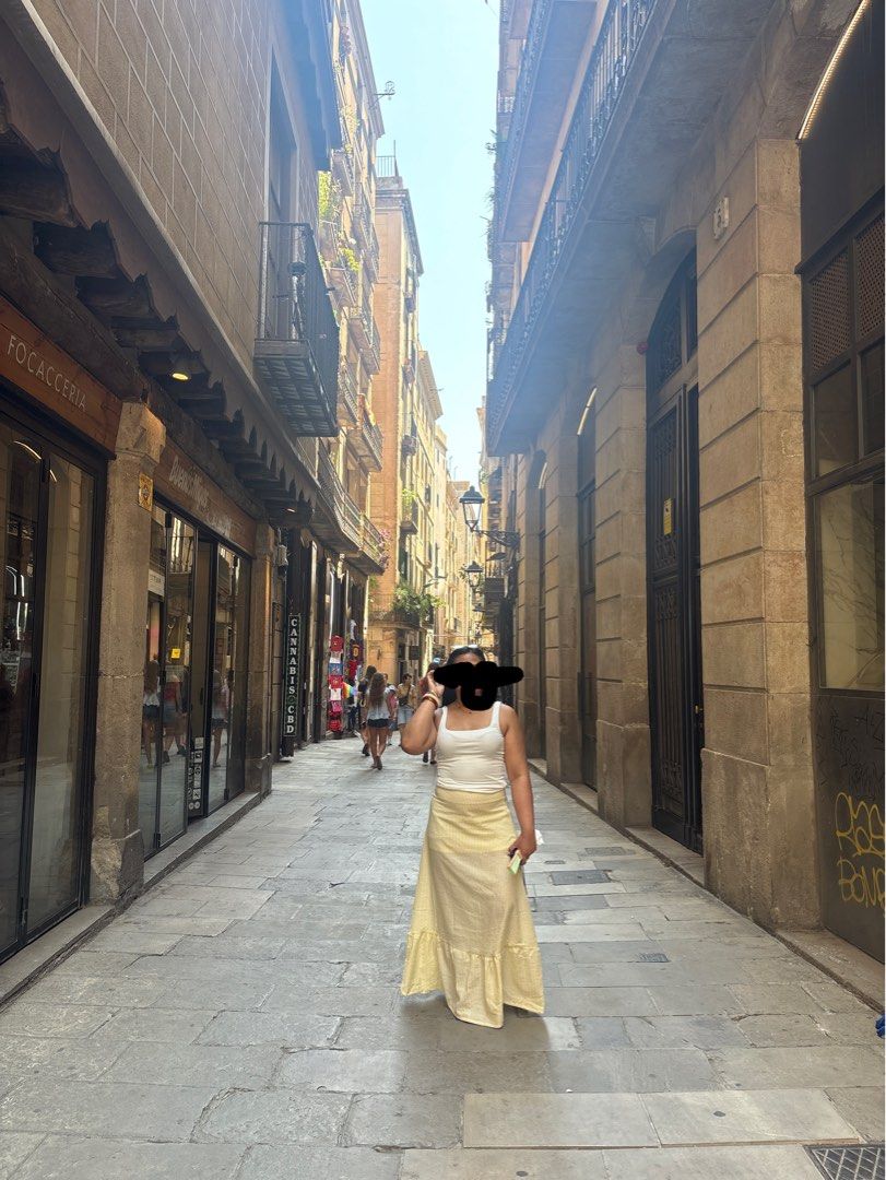 Yellow Maxi Skirt (Category: Skirts) located in Makati City. Submitted by anglcdns (Listing ID 1461536618, Image 1). Description: - Flowy yellow maxi skirt - Comfortable and breathable fabric - used once - 30-33 waistline.