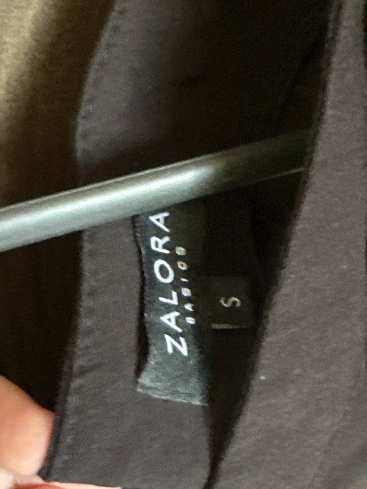 Zalora ribbon top (Category: Sleeveless) located in Quezon City. Submitted by cel1111 (Listing ID 1461350571, Image 2). Description: .