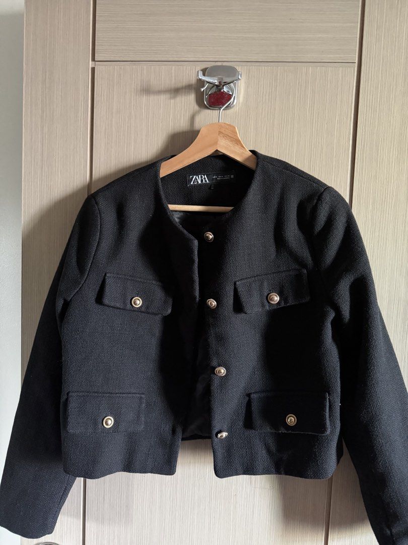 Zara Blazer (Category: Luxury Apparel) located in Dasmarinas. Submitted by joy_declutteringacct (Listing ID 1461392852, Image 3). Description: .