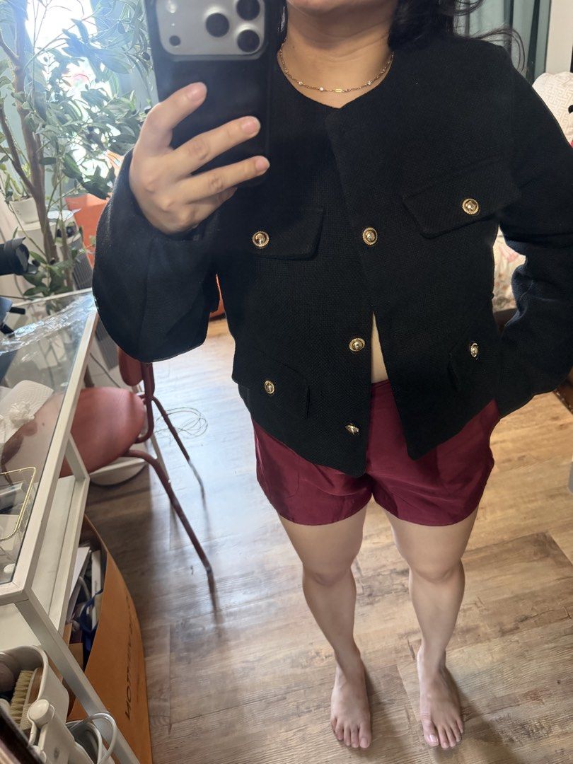 Zara Blazer (Category: Luxury Apparel) located in Dasmarinas. Submitted by joy_declutteringacct (Listing ID 1461392852, Image 2). Description: .