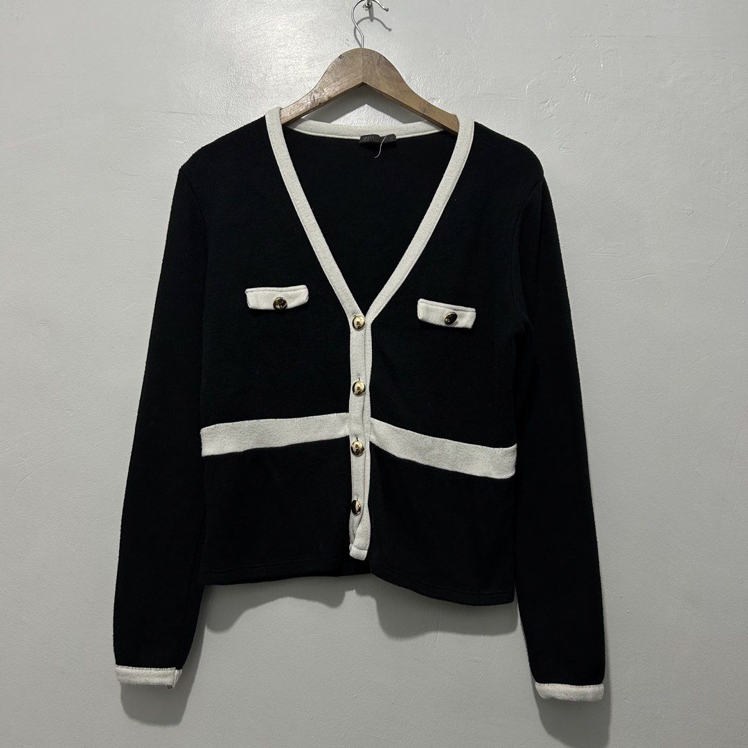 ZARA Cardigan (Large) (Category: Coats, Jackets and Outerwear) located in Caloocan City. Submitted by lulufanatics (Listing ID 1461551560, Image 3). Description: .