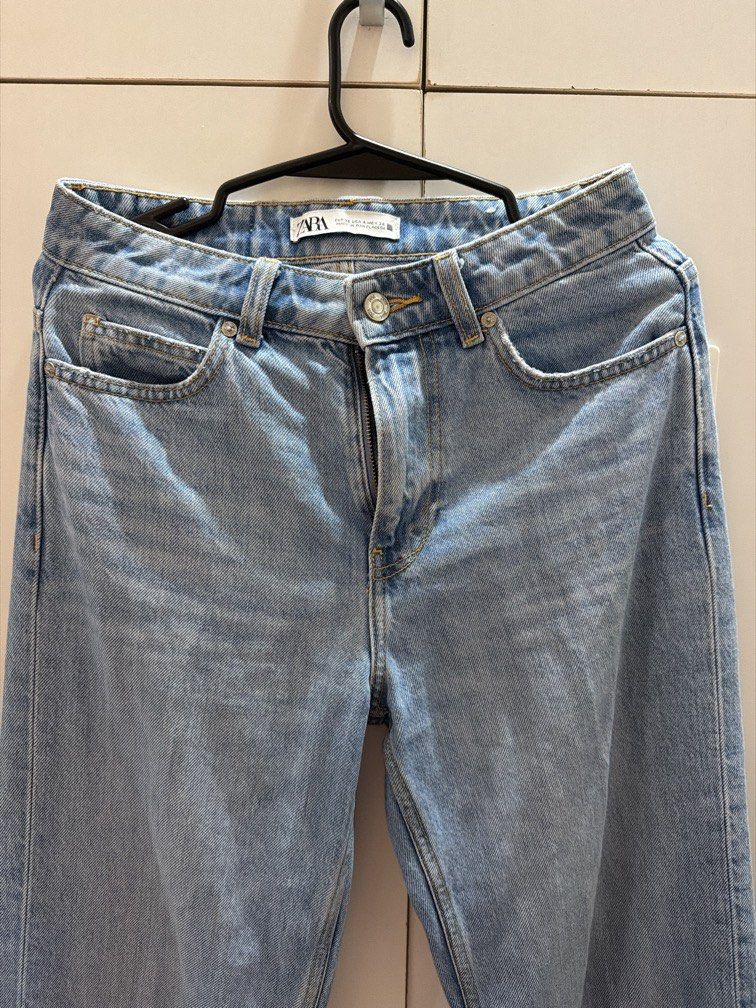 Zara denim jeans (Category: Jeans) located in Davao. Submitted by declutterbycenc (Listing ID 1461469030, Image 2). Description: Used once!! Size 36 10/10 condition Fits waist 25-26.5.