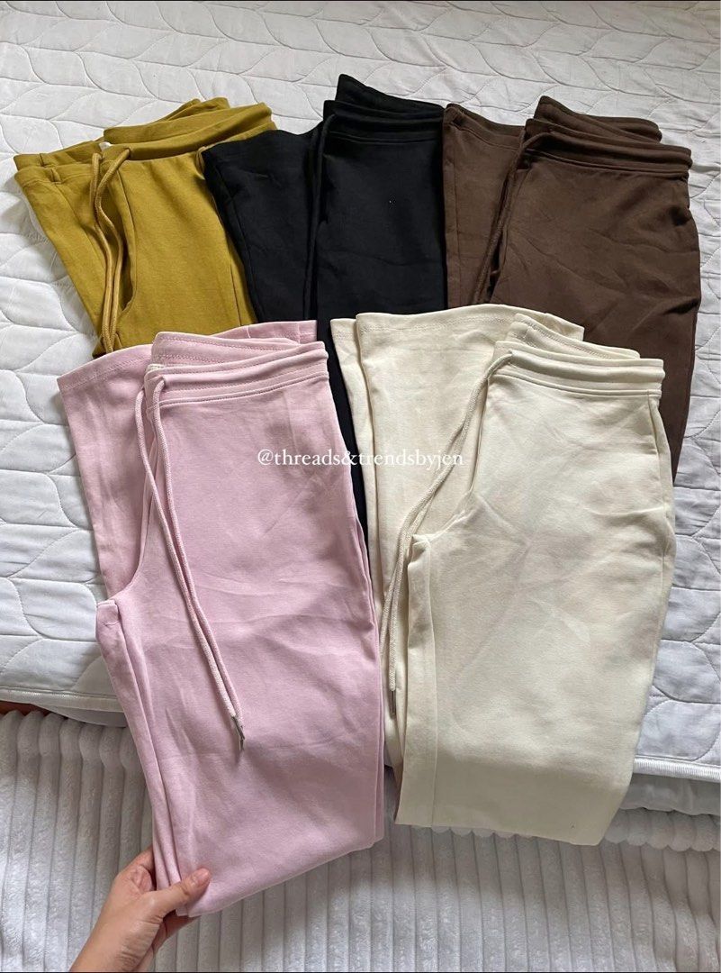 ZARA FLARE PANTS (Category: Other Bottoms) located in Manila. Submitted by jennysantos_ (Listing ID 1461391860, Image 1). Description: 📌MINE HERE PINK - (1) LARGE WHITE - (1) SMALL (1) MEDIUM OLIVE GREEN - (2) MEDIUM CHOCO - SOLD BLACK - (1) SMALL WAIST SIZE SMALL - 12 inches stretch MEDIUM - 13 inches stretch LARGE - 14 inches stretch LENGTH 39 .