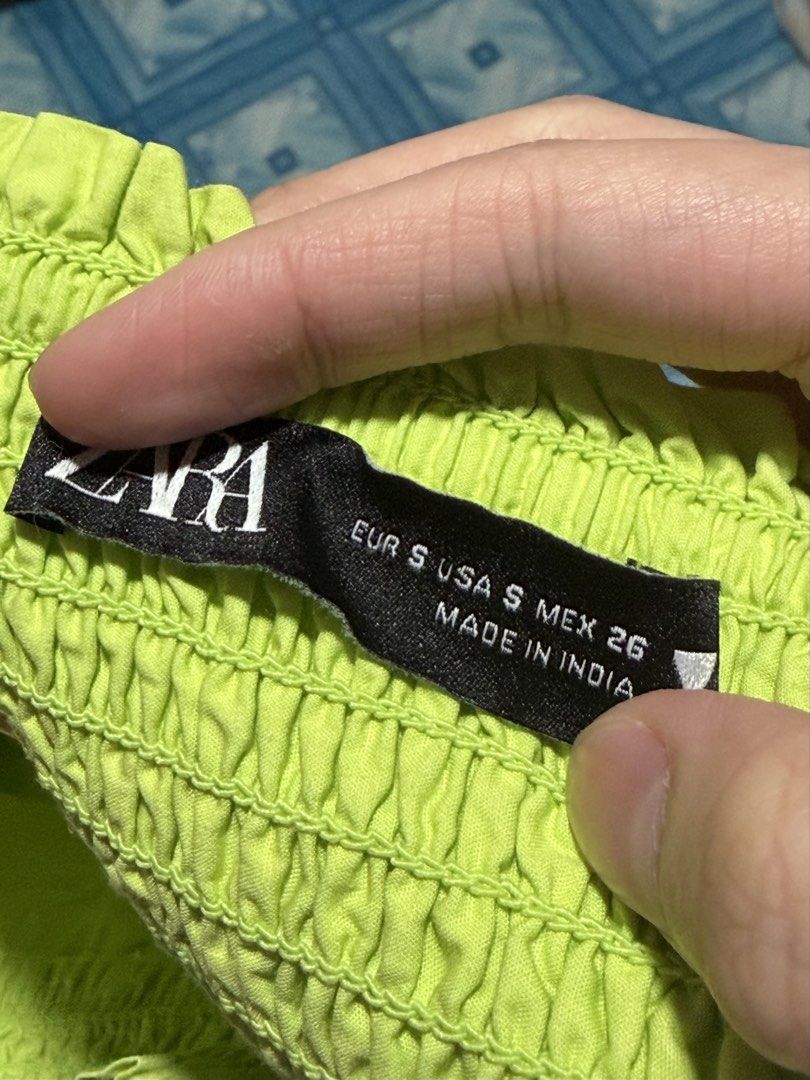 ZARA Lime Green Eyelet Cropped Pants (Category: Other Bottoms) located in Pasay City. Submitted by jandgsells (Listing ID 1461445713, Image 2). Description: - bought in store - used once only - Size S but can fit up to Large (very stretchy) - eyelet design DM for more details! .